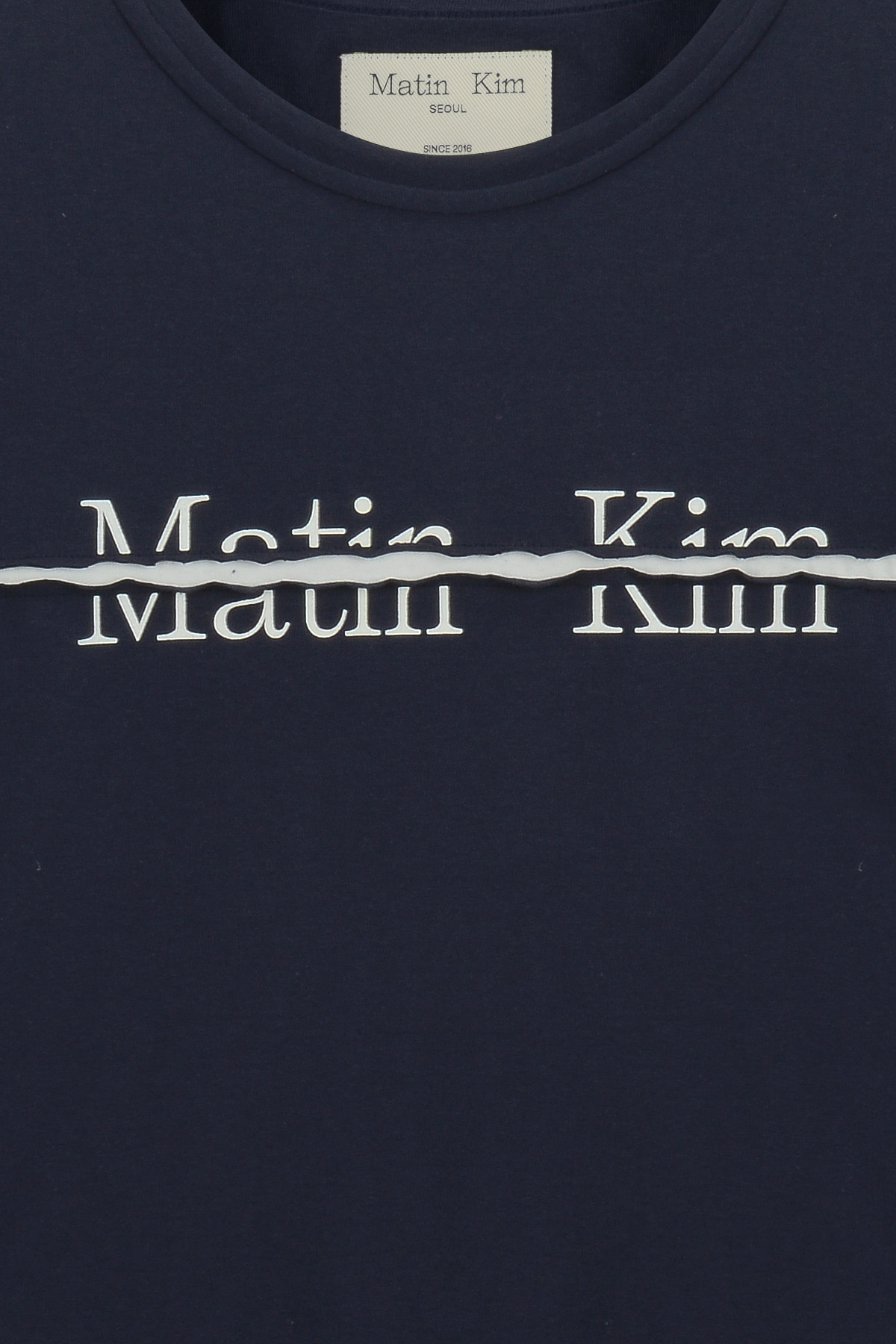 CUTTED LOGO LAYERED TOP IN NAVY - MATINKIM
